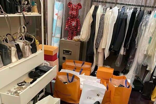 凤城市回收一线品牌衣服